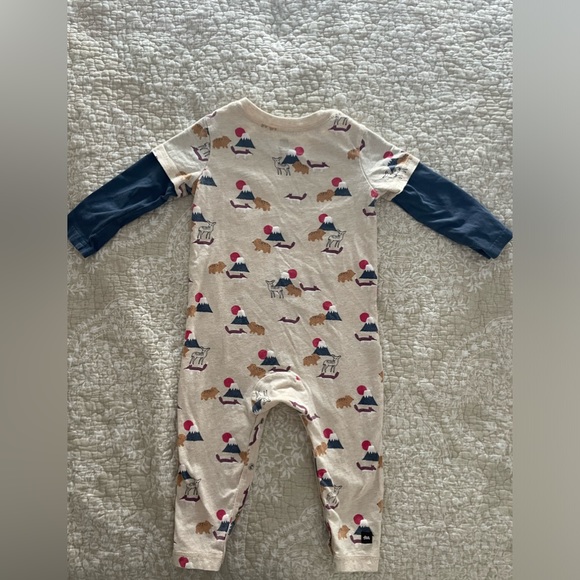 Tea Collection 12-18 month jumpsuit with snaps gently used excellent condition - Picture 3 of 3